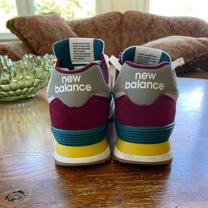 Mens 8.5 New Balance sneakers worn 1 time